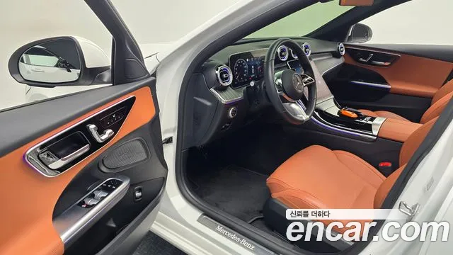 Mercedes-Benz C-Class 2023 — фото 11