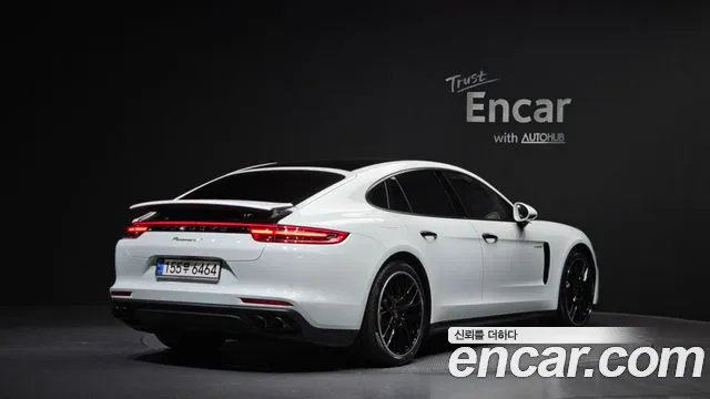 Porsche Panamera 2018 — фото 2
