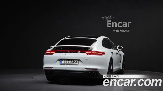Porsche Panamera 2018 — фото 4