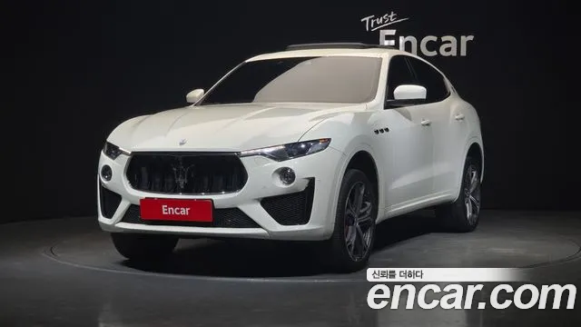 Maserati Levante 2019 — фото 1