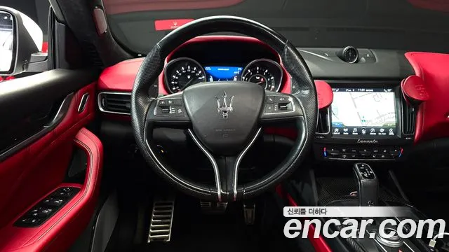 Maserati Levante 2019 — фото 13