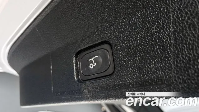 Ford Explorer 2019 — фото 18