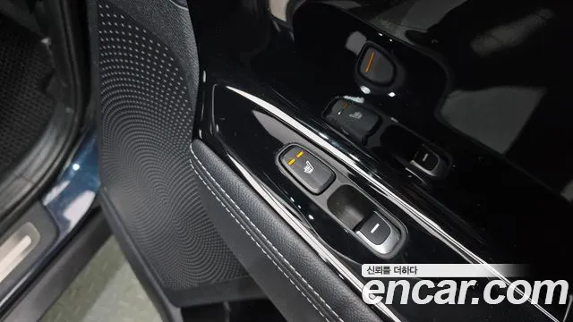 Kia Niro 2017 — фото 18