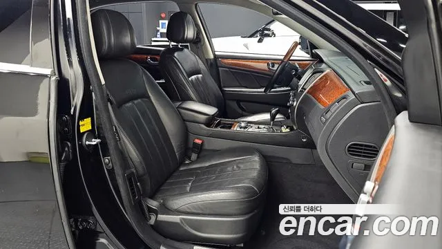 Hyundai Equus 2012 — фото 10