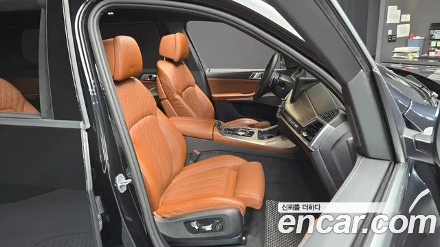 BMW X7 2025 — фото 12