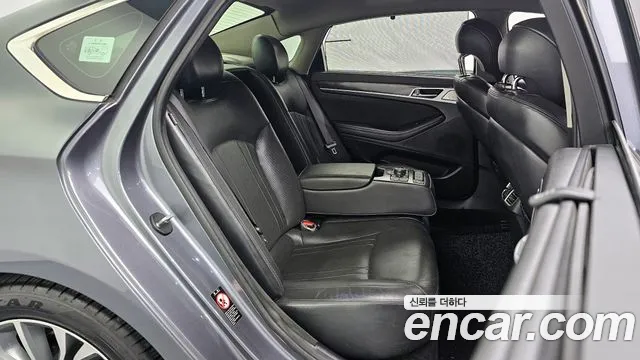 Hyundai Genesis 2014 — фото 12