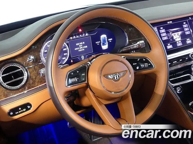 Bentley Flying Spur 2023 — фото 13