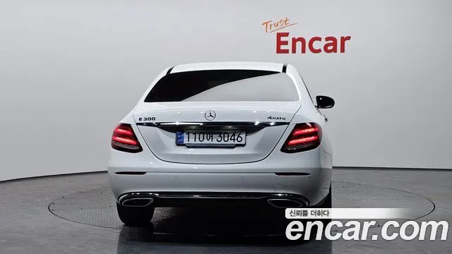 Mercedes-Benz E-Class 2017 — фото 4