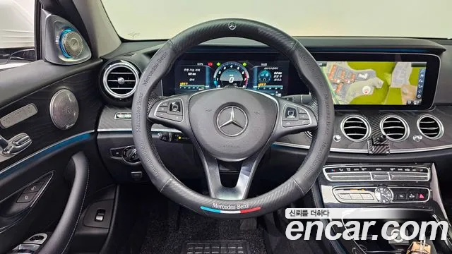 Mercedes-Benz E-Class 2017 — фото 13
