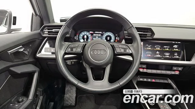 Audi A3 2024 — фото 13