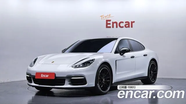 Porsche Panamera 2018 — фото 1