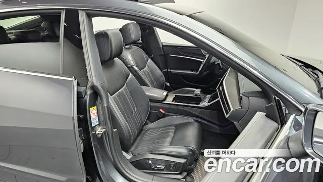 Audi A7 2020 — фото 12