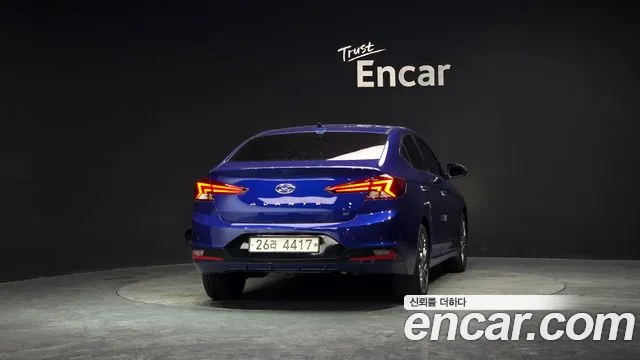 Hyundai AVANTE 2019 — фото 4