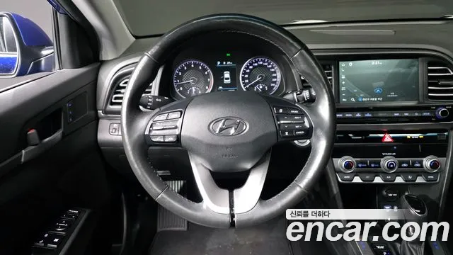 Hyundai AVANTE 2019 — фото 13