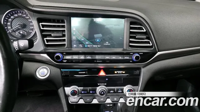 Hyundai AVANTE 2019 — фото 14