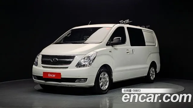 Hyundai Starex 2010 — фото 1