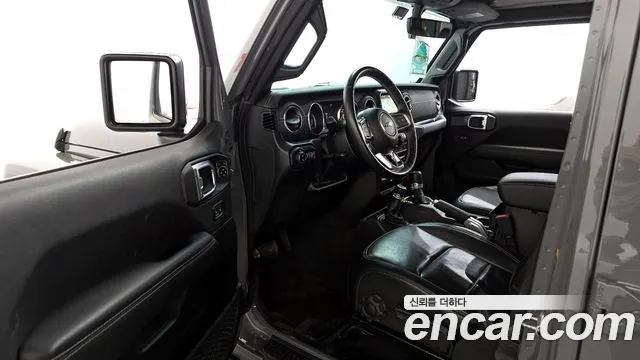 Jeep Wrangler 2022 — фото 10