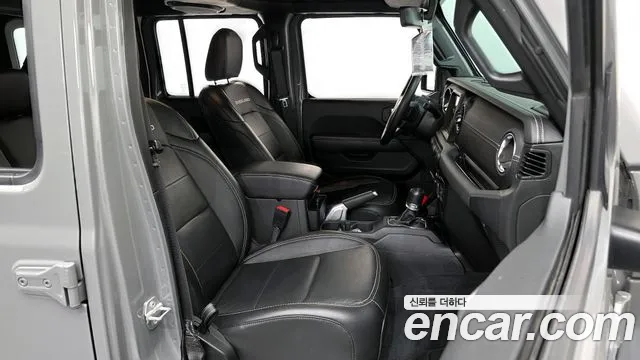 Jeep Wrangler 2022 — фото 11