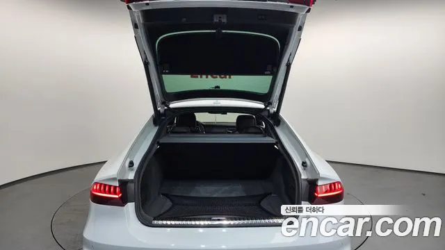 Audi A7 2020 — фото 19