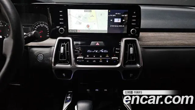 Kia Sorento 2022 — фото 15