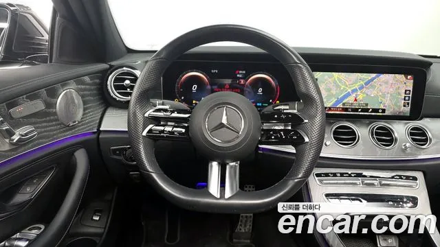 Mercedes-Benz E-Class 2022 — фото 13