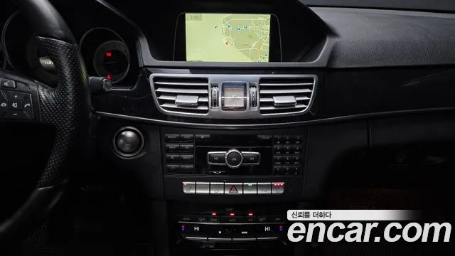 Mercedes-Benz E-Class 2014 — фото 14