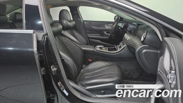 Mercedes-Benz CLS-Class 2019 — фото 11