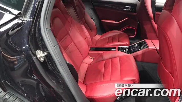 Porsche Panamera 2021 — фото 10