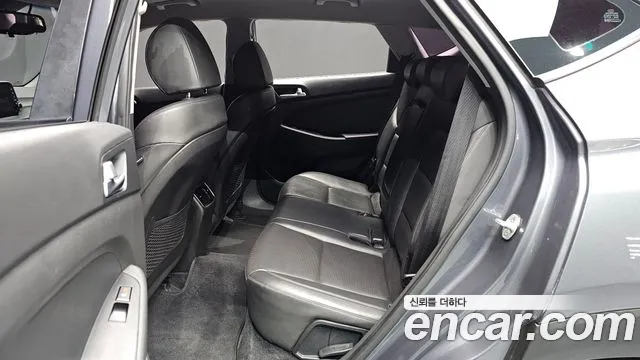 Hyundai Tucson 2019 — фото 12
