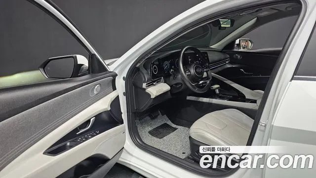 Hyundai AVANTE 2022 — фото 10