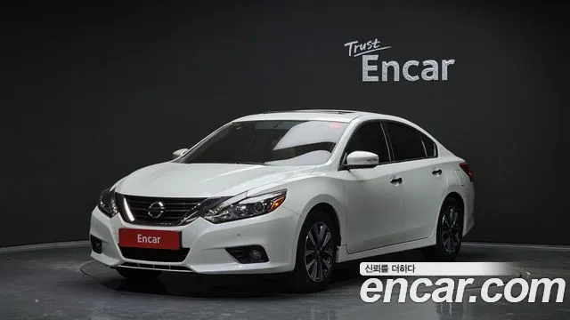 Nissan Altima 2017 — фото 1