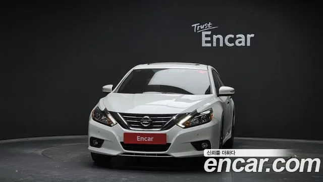 Nissan Altima 2017 — фото 3