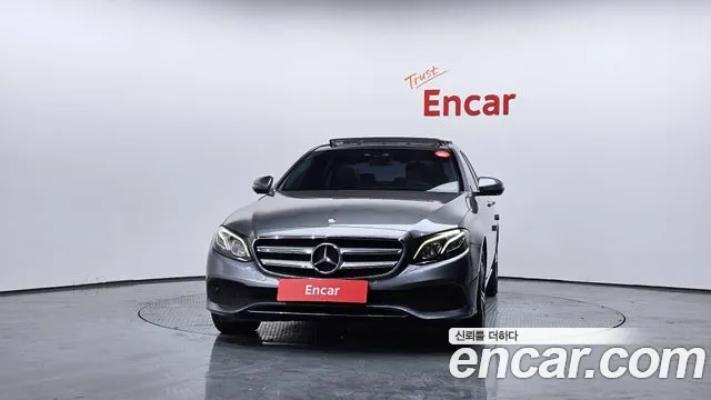 Mercedes-Benz E-Class 2017 — фото 3