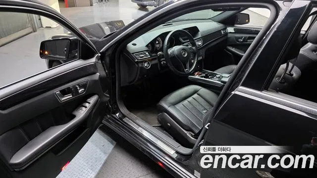Mercedes-Benz E-Class 2016 — фото 10