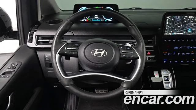 Hyundai Staria 2025 — фото 12