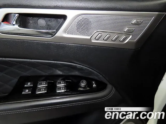 KG_Mobility_Ssangyong Rexton 2018 — фото 13