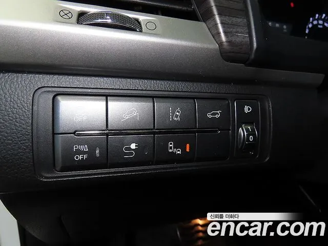 KG_Mobility_Ssangyong Rexton 2018 — фото 14