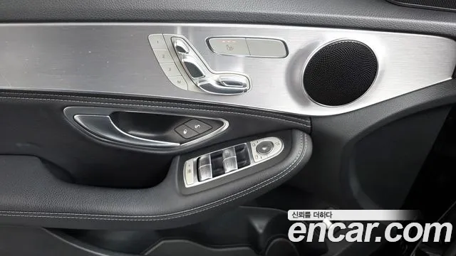 Mercedes-Benz C-Class 2015 — фото 13