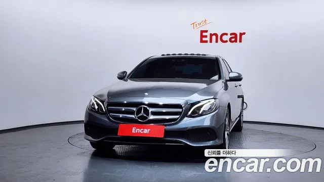 Mercedes-Benz E-Class 2017 — фото 3