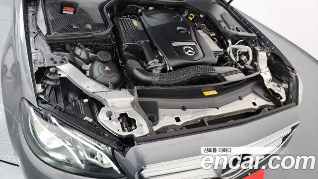 Mercedes-Benz E-Class 2017 — фото 6