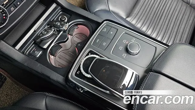 Mercedes-Benz GLE-Class 2017 — фото 15