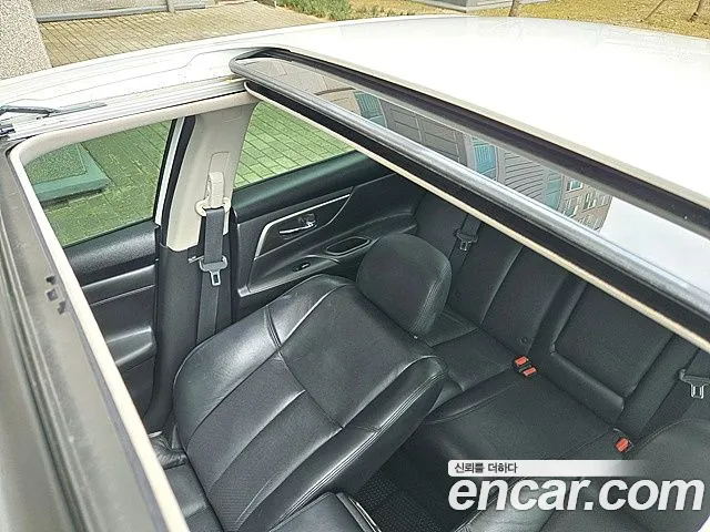 Nissan Altima 2015 — фото 17