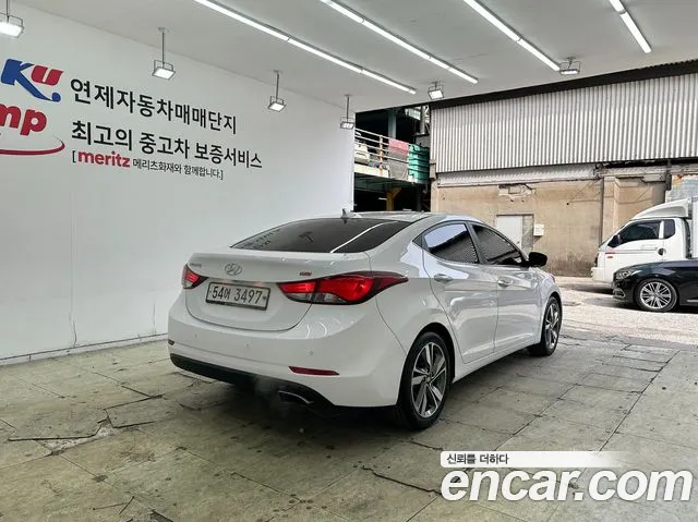 Hyundai AVANTE 2015 — фото 2