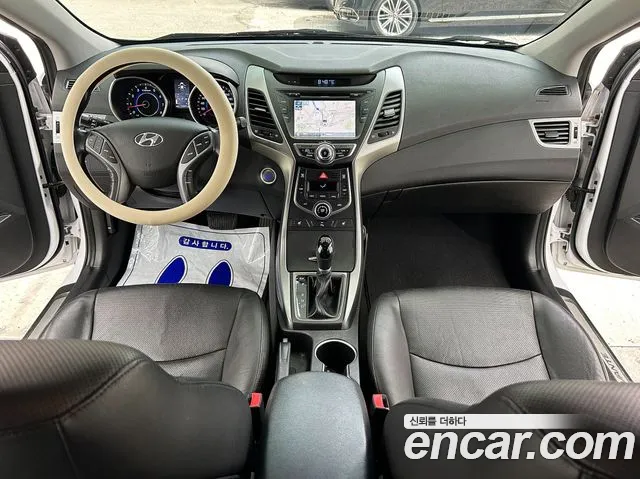 Hyundai AVANTE 2015 — фото 5