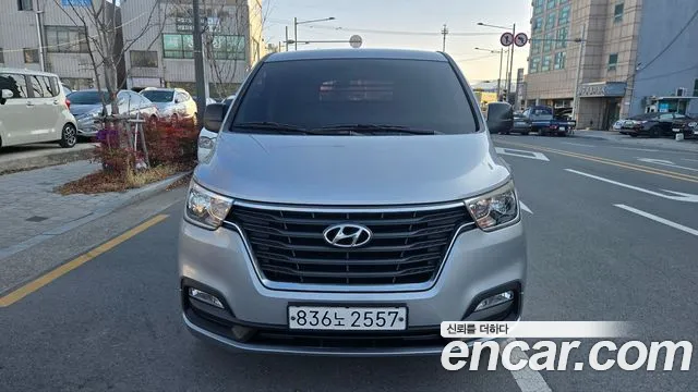 Hyundai Starex 2020 — фото 2
