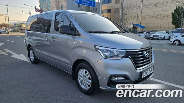 Hyundai Starex 2020 — фото 3