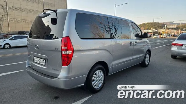 Hyundai Starex 2020 — фото 6