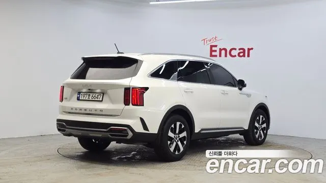 Kia Sorento 2022 — фото 2
