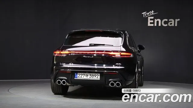 Porsche Macan 2023 — фото 4