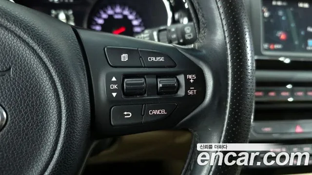 Kia Canival 2017 — фото 17